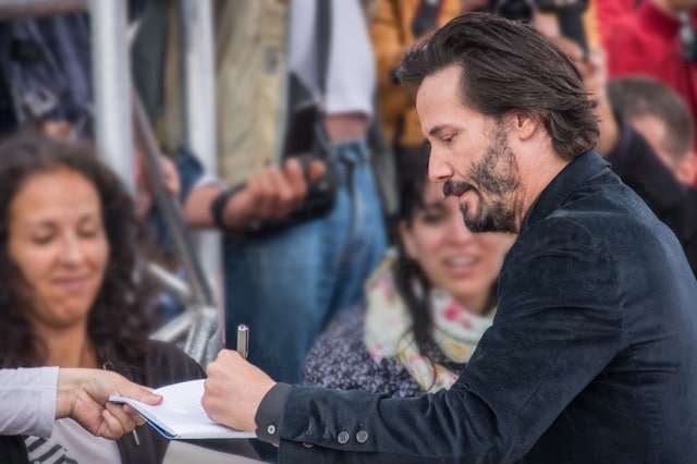 PlaceKeanu 把基努李維照片拿來做佔位圖,以網址產生特定尺寸圖片 PlaceKeanu 把基努李維照片拿來做佔位圖,以網址產生特定尺寸圖片