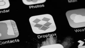 Dropbox 遭駭 6800 萬組帳號密碼外流！你應該立即做的三件事